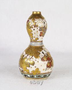 Antique Japanese Satsuma Miniature Porcelain Vase Signed Meiji period