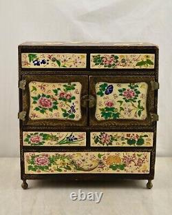 Antique Meiji-period Japanese Satsuma Kodansu Gilt Lacquered small table cabinet