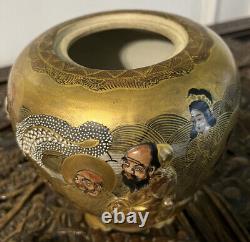 Fine Antique Late 19th Century Japanese Immortals Satsuma Vase Lid Meiji Period
