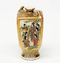 Hododa Japanese Satsuma Hand Painted Miniature Square Porcelain Vase, Meiji per