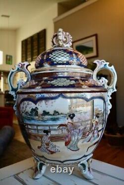 Huge Rare Japanese Meiji Satsuma Tripod Lidded Urn Jar Vase Signed Kinkozan