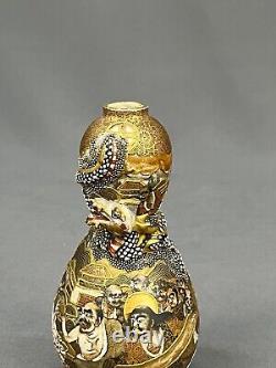 Japanese Meiji Period Satsuma Choshuzan 5 ¾ Gourd Shape Dragon Vase 1890s