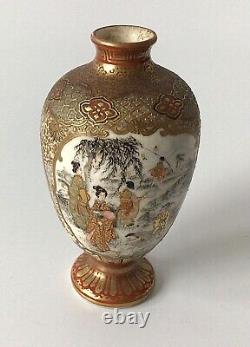 Stunning Meiji Artist Signed figural Japanese Satsuma Vase Museum Quality